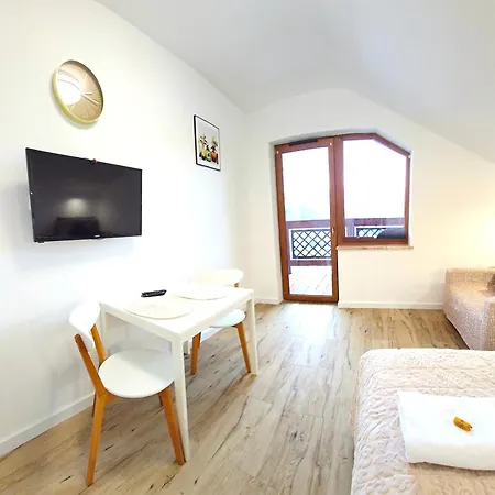 Family Raj Pod Sosnami Centrum Miasta! 스클라르스카포렘바